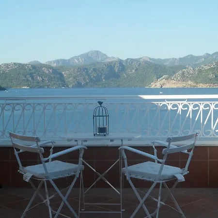 The Address Selimiye Πανσιόν