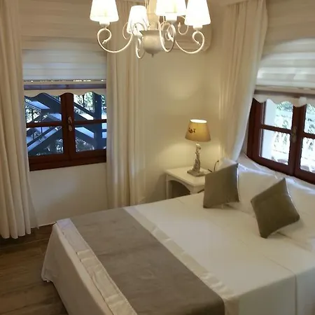 Πανσιόν The Address Selimiye *